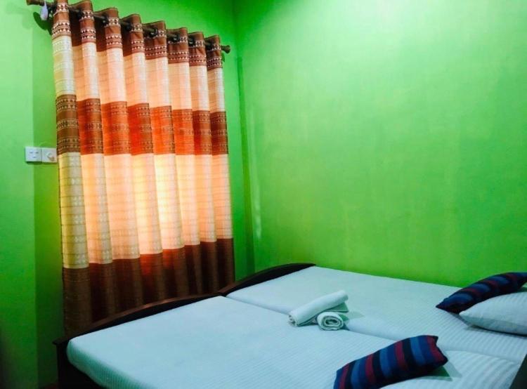 Kumari Guest House Polonnaruwa Exterior photo