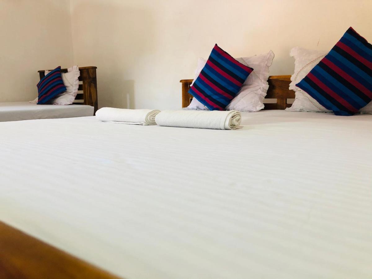 Kumari Guest House Polonnaruwa Exterior photo